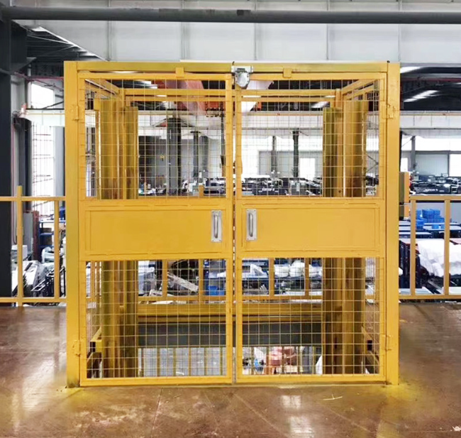 周宁智能导轨式升降机亮相